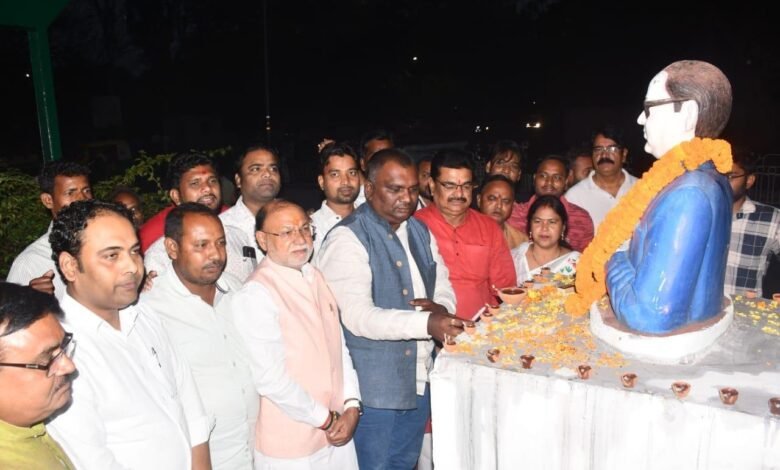 बोकारो में बाबा साहेब अंबेडकर को दी गई श्रद्धांजलि