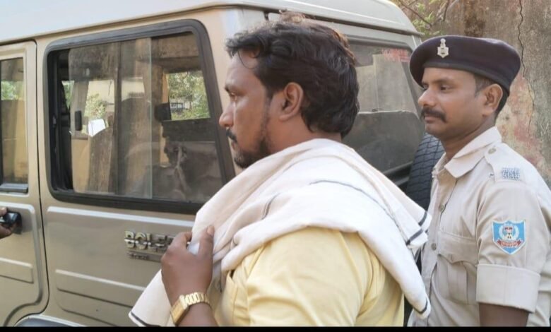 गोमिया में शिक्षा विभाग का लेखपाल ₹3,500 की रिश्वत लेते रंगे हाथ गिरफ्तार, ACB ने की कार्रवाई