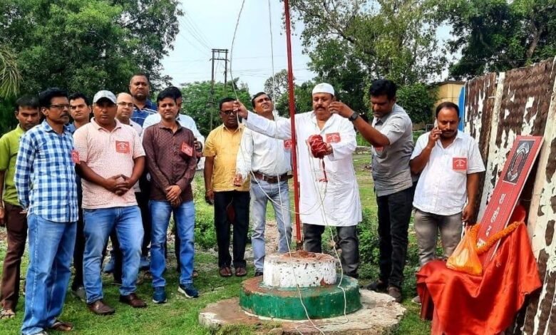 ईसीआरकेयू ने श्रद्धांजलि और संकल्प के साथ मनाया अंतरराष्ट्रीय मजदूर दिवस