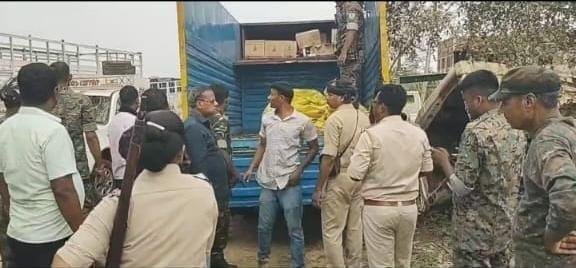 ट्रक से भारी मात्रा में शराब बरामद, बोकारो उत्पाद विभाग ने की छापेमारी