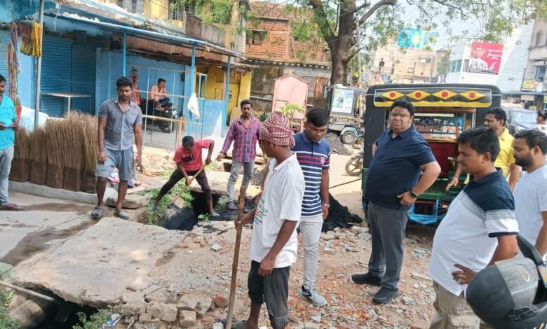 चास नगर निगम में मानसून पूर्व सफाई कार्य का निरीक्षण, एसडीओ चास ने दिया त्वरित एक्शन का निर्देश