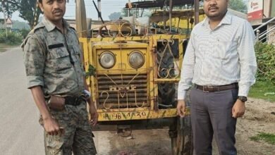 बोकारो में खनन विभाग का सघन जांच अभियान, अवैध बालू ढोते ट्रैक्टर जप्त