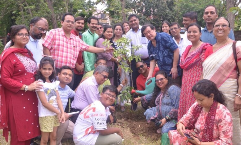 बोकारो में विश्व पर्यावरण दिवस पर डेंटल एसोसिएशन ने चलाया वृक्षारोपण अभियान