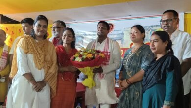 बोकारो स्टील ने सेक्टर 12 के 161 आवासों को घोषित किया डैमेज, सांसद ढुल्लू महतो ने किया विरोध
