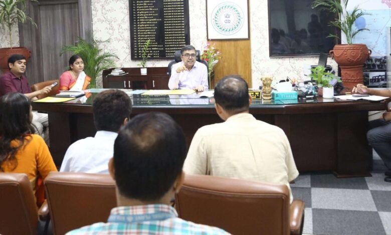 गंगा समिति बैठक बोकारो, गरगा नदी सफाई, पौधारोपण सप्ताह 2025, योग दिवस 2025, अवैध बालू खनन रोकथाम, बोकारो ईको टूरिज्म, तेलमच्चो घाट सौंदर्यीकरण, पर्यावरण सुरक्षा झारखंड, जिला गंगा समिति झारखंड, अजय नाथ झा बोकारो
