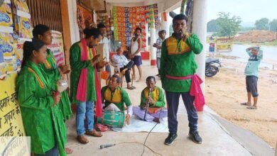 चंद्रपुरा और चंदनकियारी में जिला समाज कल्याण कार्यालय द्वारा मादक पदार्थों के खिलाफ जागरूकता अभियान चलाया गया। नुक्कड़ नाटक, शपथ ग्रहण और निबंध प्रतियोगिता जैसे कार्यक्रमों के जरिए लोगों को किया गया जागरूक।