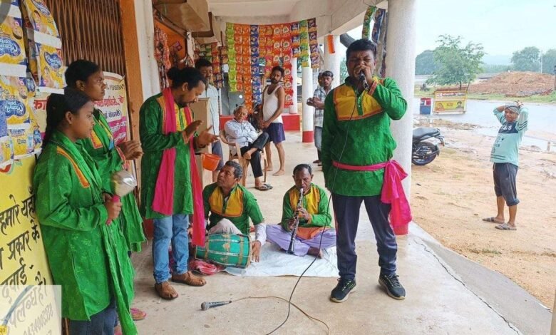 चंद्रपुरा और चंदनकियारी में जिला समाज कल्याण कार्यालय द्वारा मादक पदार्थों के खिलाफ जागरूकता अभियान चलाया गया। नुक्कड़ नाटक, शपथ ग्रहण और निबंध प्रतियोगिता जैसे कार्यक्रमों के जरिए लोगों को किया गया जागरूक।