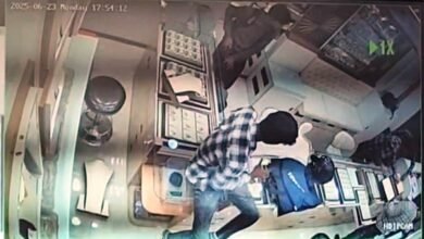 बोकारो में हुई ज्वेलरी लूट का बिहार STF ने 24 घंटे में किया खुलासा। छह आरोपी गिरफ्तार, लूटे गए गहने, नकदी और वाहन बरामद। जानें पूरी कार्रवाई।