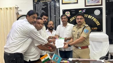 आजसू पार्टी, बोकारो पुलिस, सोशल मीडिया, झूठा प्रचार, सुदेश महतो, रामचंद्र सहिस, देवशरण भगत, साइबर अपराध, IT एक्ट, राजनीतिक खबर