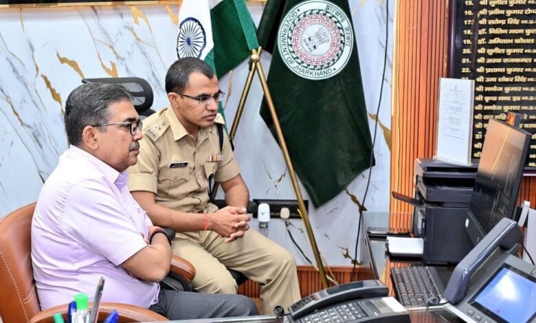 बोकारो में अफवाह, सड़क जाम और कानून व्यवस्था बिगाड़ने वालों पर सख्ती, डीसी-एसपी ने जारी किया कड़ा निर्देश
