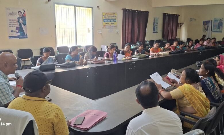 कसमार प्रखंड कार्यालय में SIR-2026 प्रशिक्षण कार्यक्रम में शामिल JSLPS की दीदियां