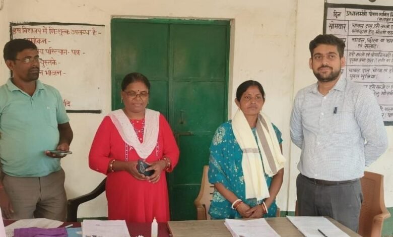Bokaro SIR-2026 BLO of the Day Anita Devi and Manju Devi honoured for outstanding work
