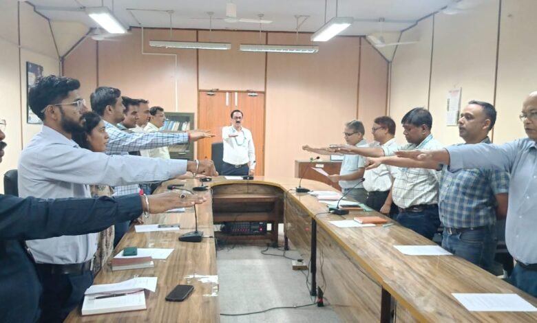 बोकारो स्टील प्लांट में सतर्कता जागरूकता अभियान के तहत टेंडर एवं क्लेम्स विभाग के अधिकारियों का संवाद कार्यक्रम