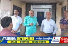 बोकारो स्टील प्लांट के ब्लास्ट फर्नेस में मांगों को लेकर प्रदर्शन करते ठेका मजदूर