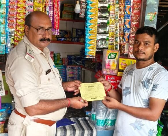 पिंड्राजोरा में COTPA उल्लंघन के खिलाफ पुलिस की जांच और चालान कार्रवाई