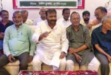 बोकारो में प्रेस वार्ता के दौरान JDU नेता अशोक चौधरी