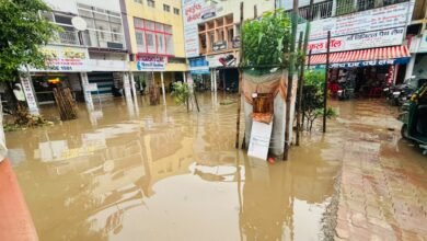 बारिश के बाद बोकारो सेक्टर-4 के लक्ष्मी मार्केट में जलजमाव
