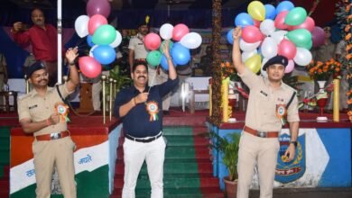 बोकारो में झारखंड सशस्त्र पुलिस शूटिंग प्रतियोगिता में शामिल पुलिसकर्मी