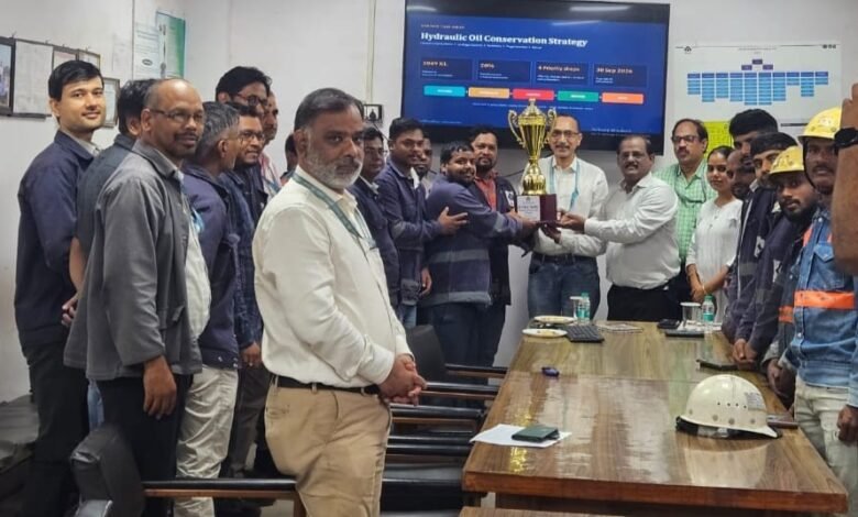 BSL में हाइड्रोलिक ऑयल संरक्षण अभियान के दौरान जागरूकता सत्र